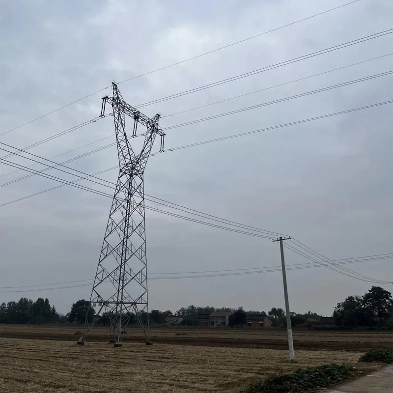 Stalowa wieża transpozycyjna wysokiego napięcia